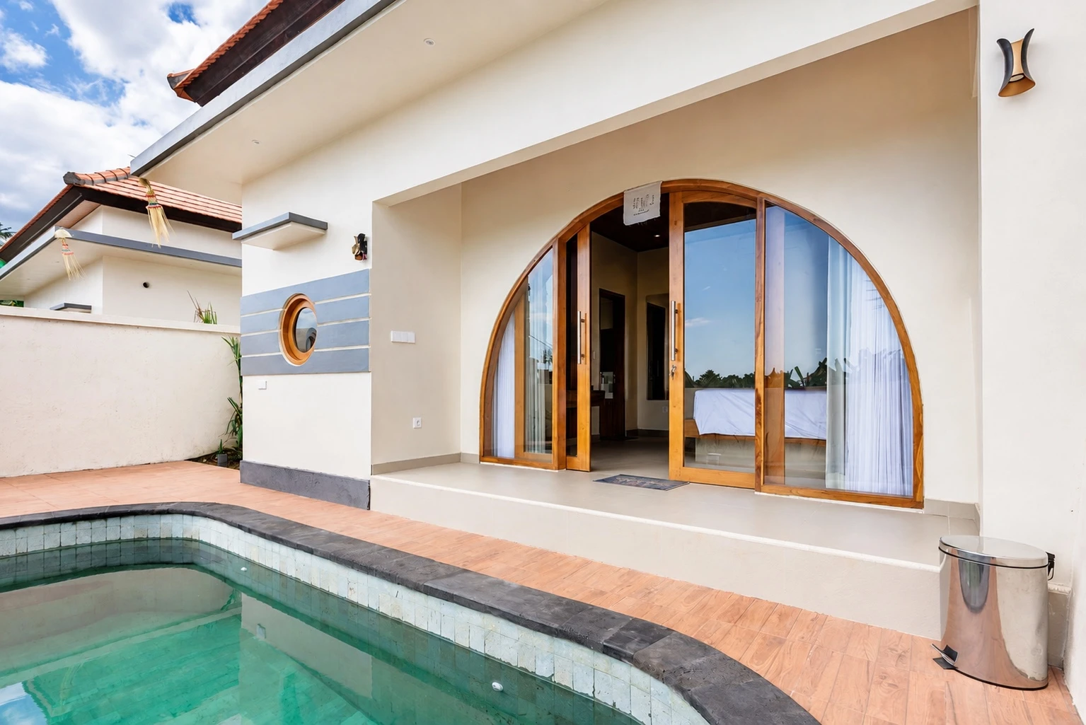 Private Pool Room at Taraya Lovina Homestay